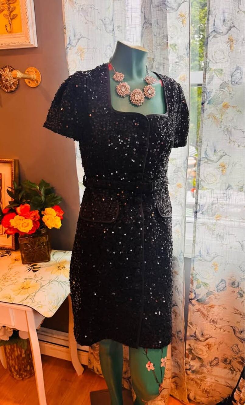 Donna Karan New York Black Sequin Belted Cocktail Dress – NWT – Size 6P ✨